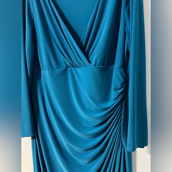 Ralph Lauren Cinched Blue V-Neck Dress - Picture 6 of 9